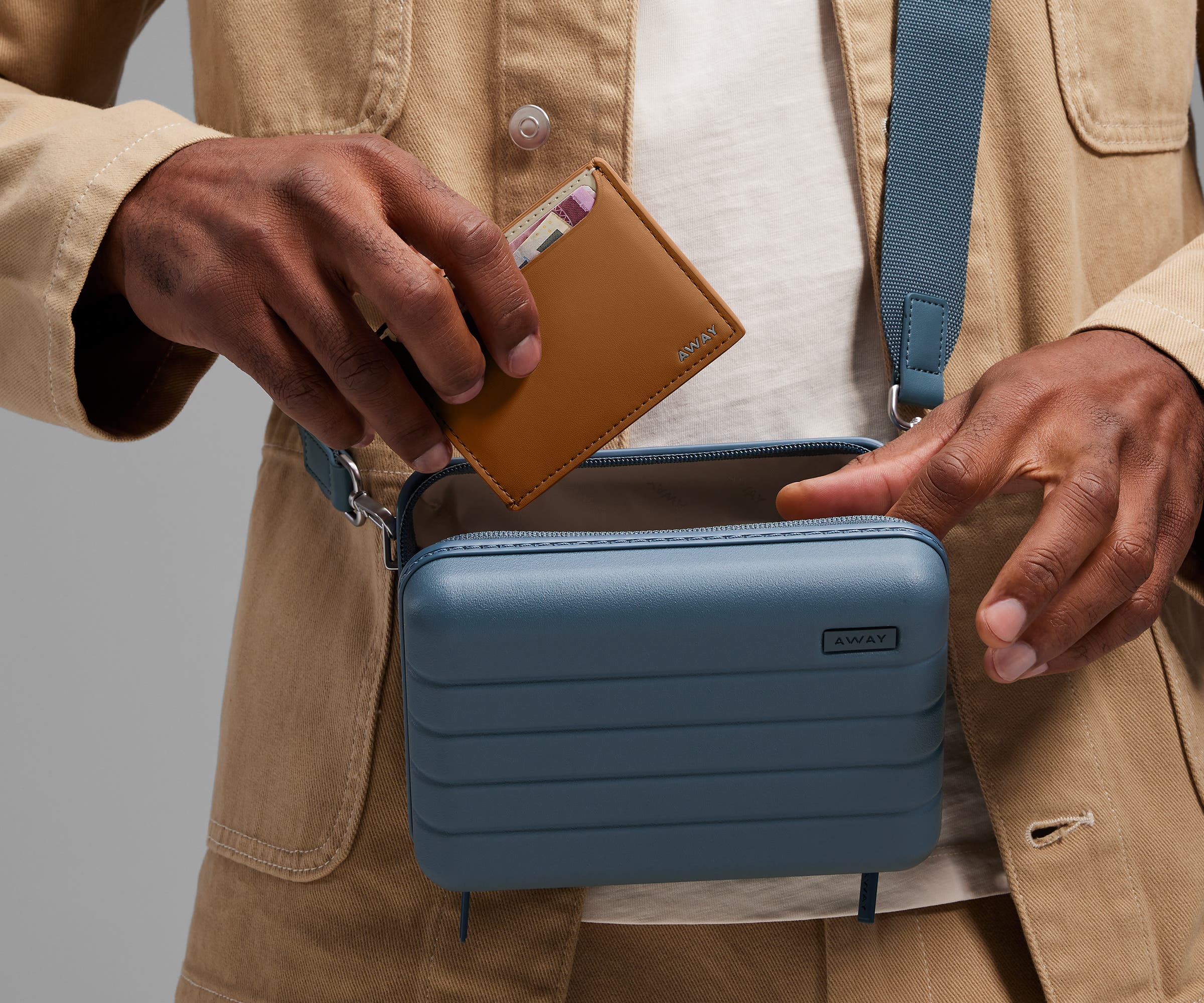 Card Case in Desert Tan - Image 3