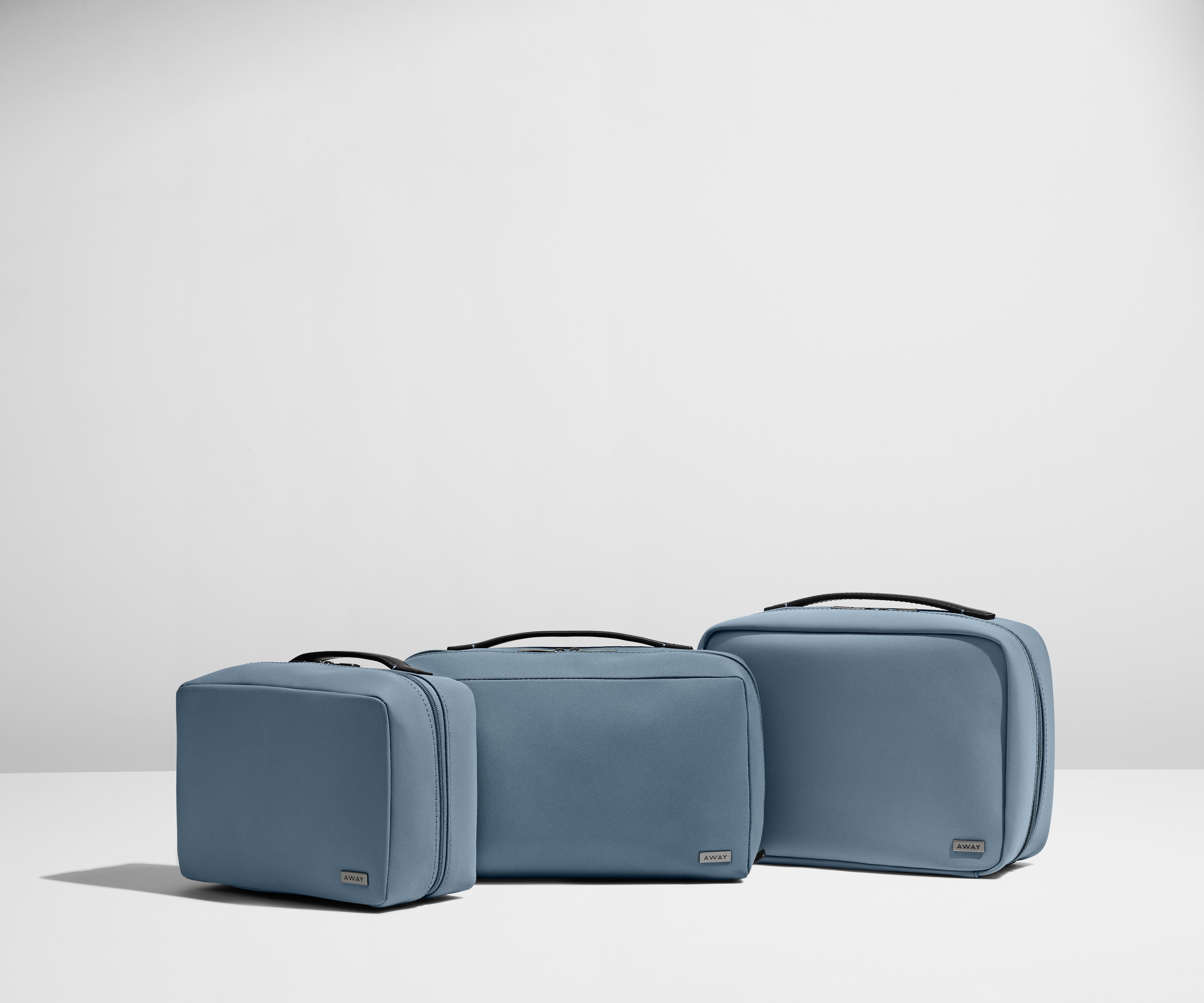 The Small Toiletry Bag in Salt White - Image 5